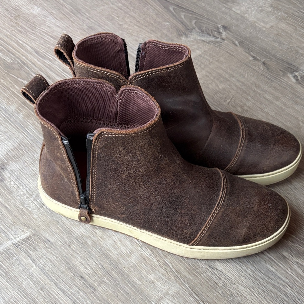 Brown Ankle Boots with Zipper